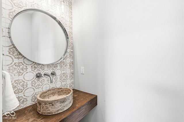 2017 Carrollton Avenue, Indianapolis, IN 46202