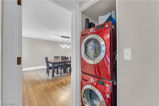 2511 Overlook Road, Cleveland Heights, OH 44106