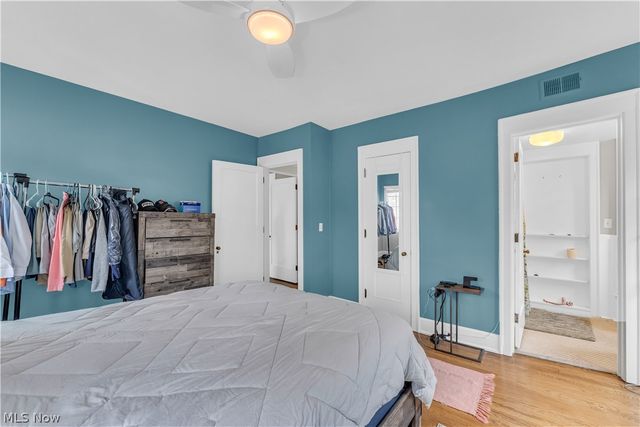 2511 Overlook Road, Cleveland Heights, OH 44106