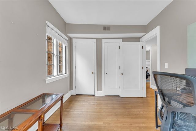 2511 Overlook Road, Cleveland Heights, OH 44106