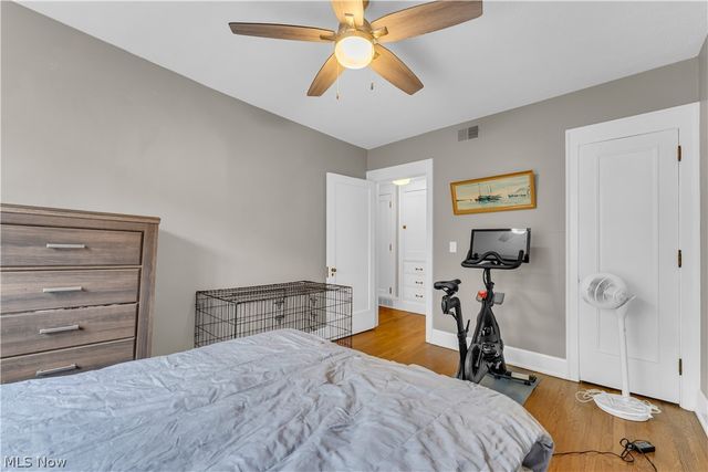 2511 Overlook Road, Cleveland Heights, OH 44106