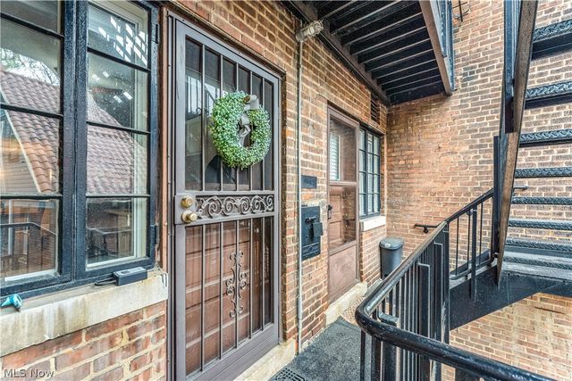 2511 Overlook Road, Cleveland Heights, OH 44106