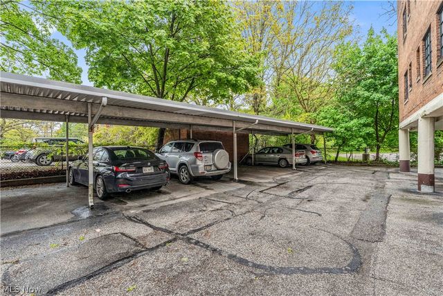 2511 Overlook Road, Cleveland Heights, OH 44106