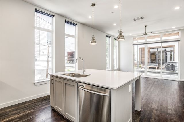 2180 Bennett Avenue 206, Dallas, TX 75206