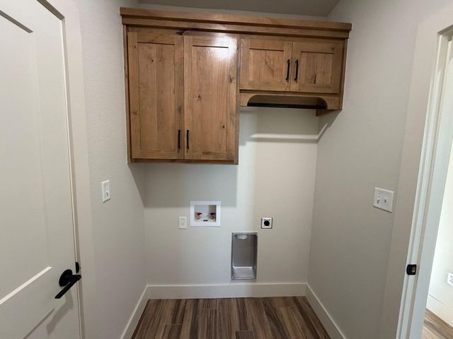 1216 N 6th Street, Wolfforth, TX 79382