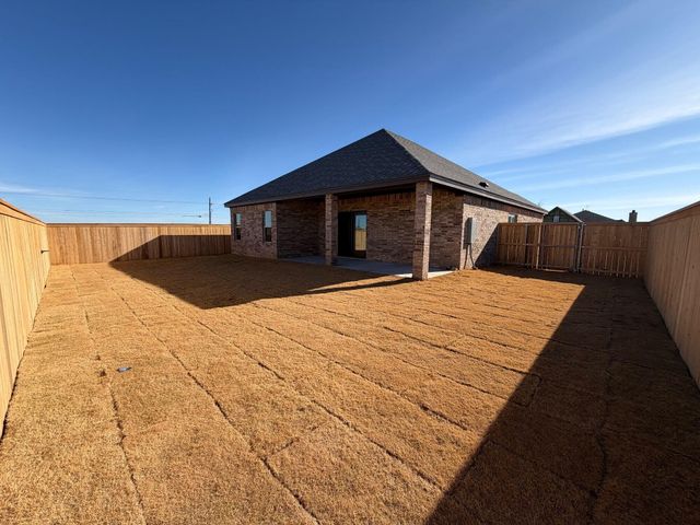 1216 N 6th Street, Wolfforth, TX 79382