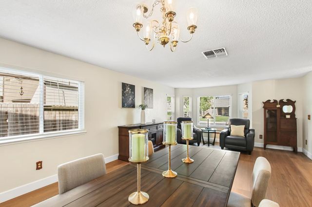 3178 Osuna Way, Sacramento, CA 95833