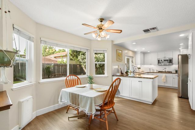3178 Osuna Way, Sacramento, CA 95833