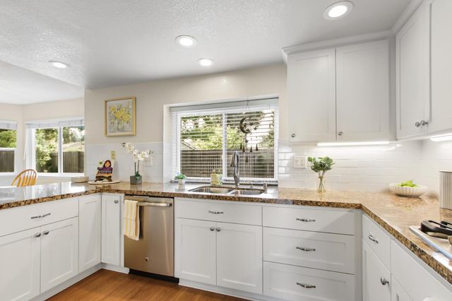 3178 Osuna Way, Sacramento, CA 95833