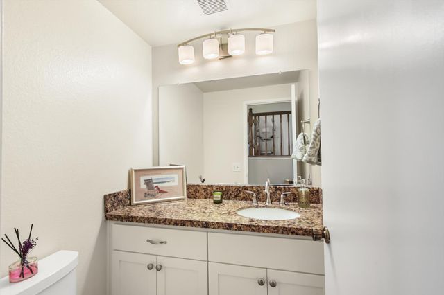 3178 Osuna Way, Sacramento, CA 95833