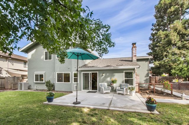 3178 Osuna Way, Sacramento, CA 95833