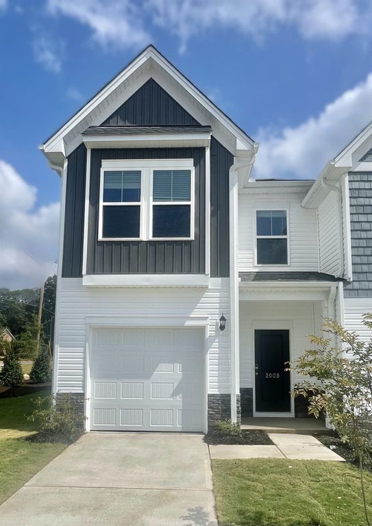 2033 Hillman Way, Roebuck, SC 29376