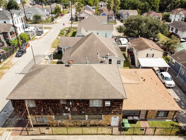 2218 Chapman Street, Houston, TX 77009