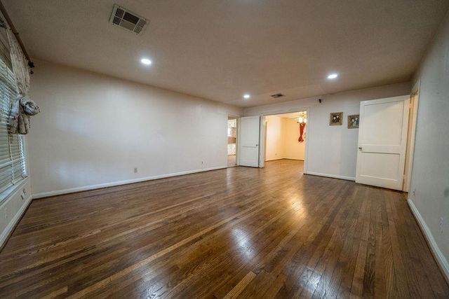 2218 Chapman Street, Houston, TX 77009