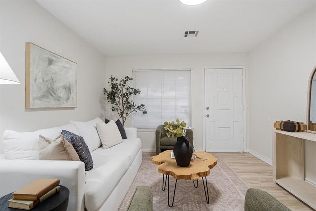 1517 SW 80th Street, Oklahoma City, OK 73159