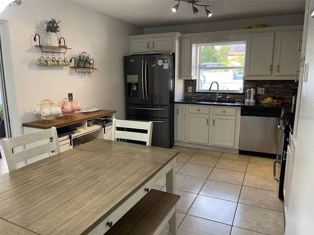 2112 JESSA DRIVE, Kissimmee, FL 34743