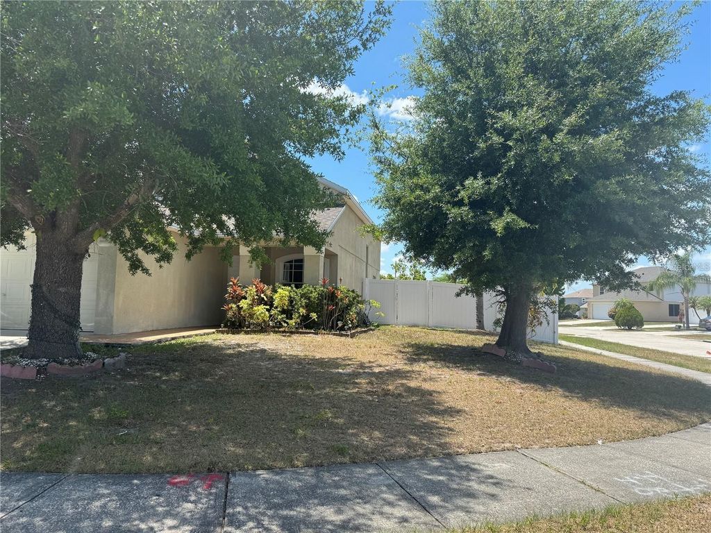 2112 JESSA DRIVE, Kissimmee, FL 34743