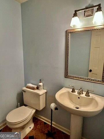 215 Pineywood Road, Griffin, GA 30224