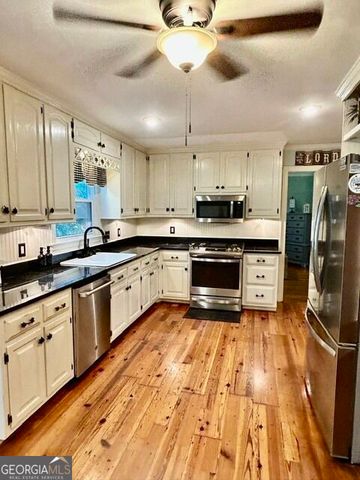 215 Pineywood Road, Griffin, GA 30224