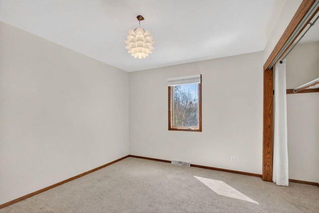 N61W23893 Sumac LANE, Sussex, WI 53089