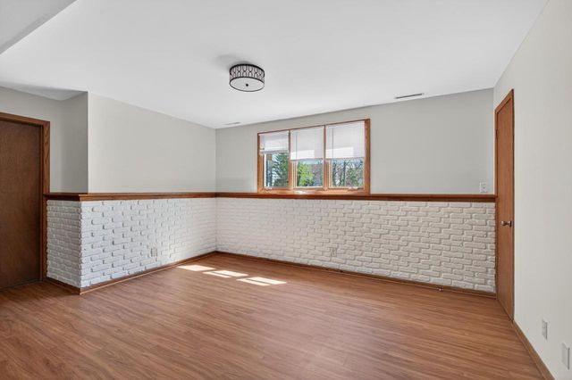 N61W23893 Sumac LANE, Sussex, WI 53089