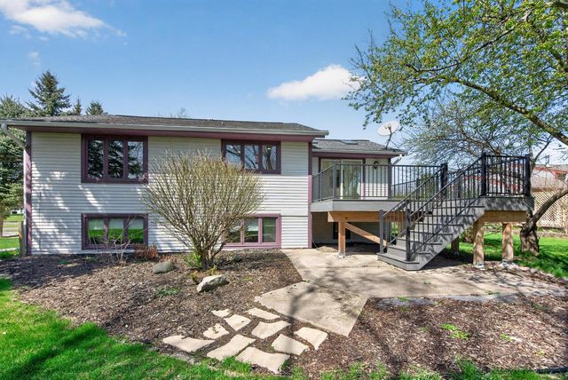 N61W23893 Sumac LANE, Sussex, WI 53089