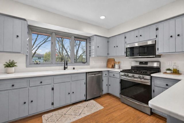 N61W23893 Sumac LANE, Sussex, WI 53089