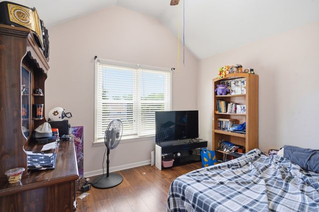 2204 Iroquois Pl, Thompsons Station, TN 37179