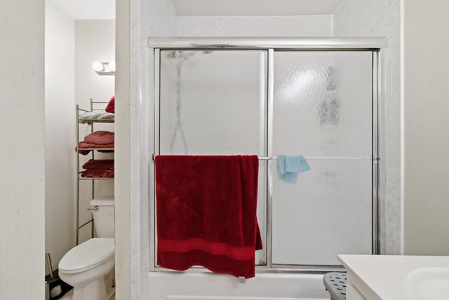 2204 Iroquois Pl, Thompsons Station, TN 37179