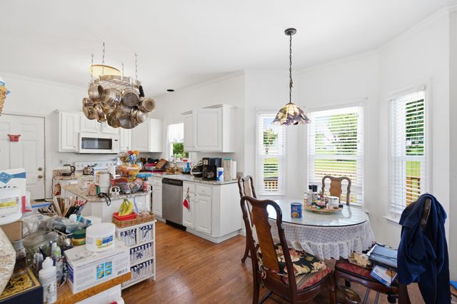 2204 Iroquois Pl, Thompsons Station, TN 37179