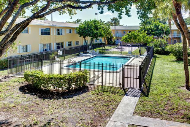 420 SE 2nd Avenue 23, Deerfield Beach, FL 33441