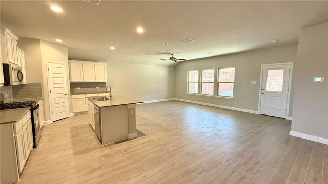 1926 COOKES Lane, Cleburne, TX 76033