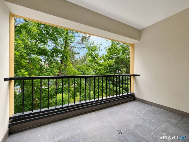 970 Hope Street 1B, Stamford, CT 06907