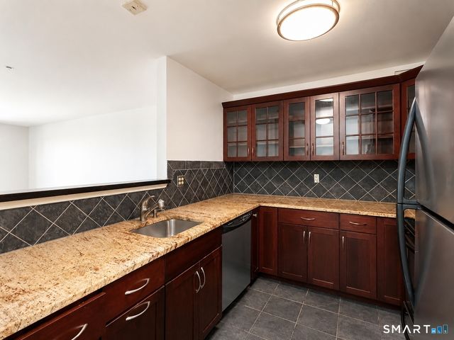 970 Hope Street 1B, Stamford, CT 06907