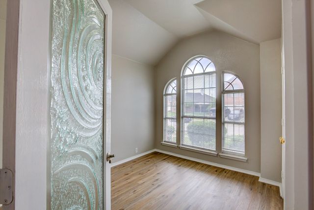 4637 Parkmount Drive, Fort Worth, TX 76137