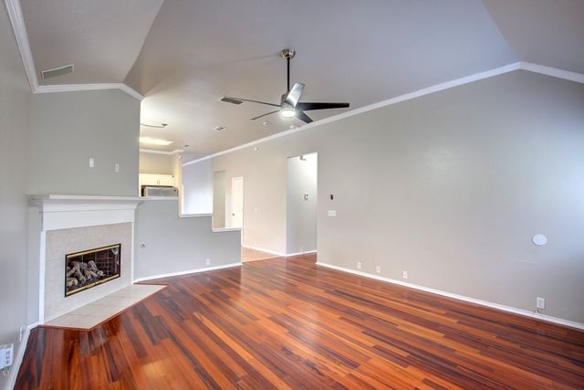 4637 Parkmount Drive, Fort Worth, TX 76137