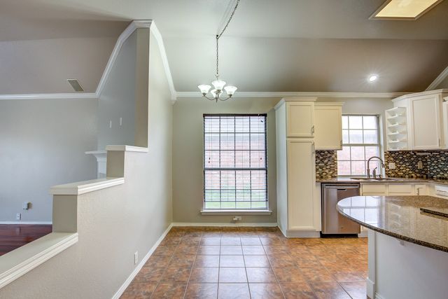 4637 Parkmount Drive, Fort Worth, TX 76137