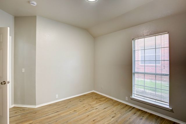 4637 Parkmount Drive, Fort Worth, TX 76137