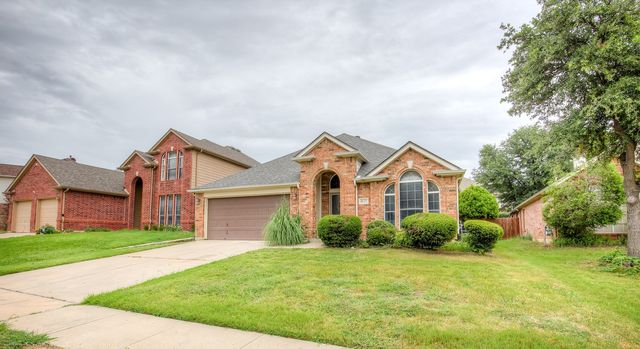 4637 Parkmount Drive, Fort Worth, TX 76137