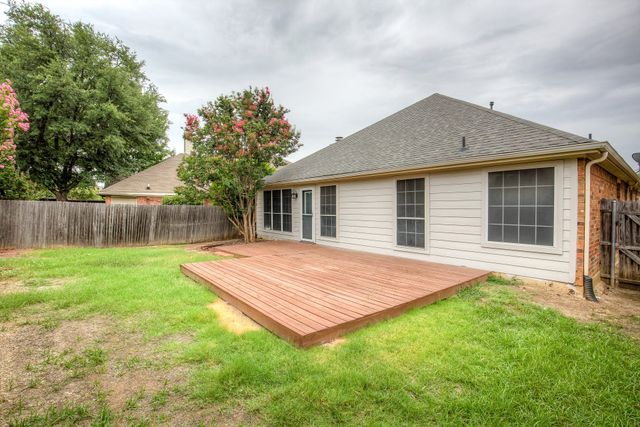 4637 Parkmount Drive, Fort Worth, TX 76137