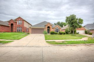 4637 Parkmount Drive, Fort Worth, TX 76137