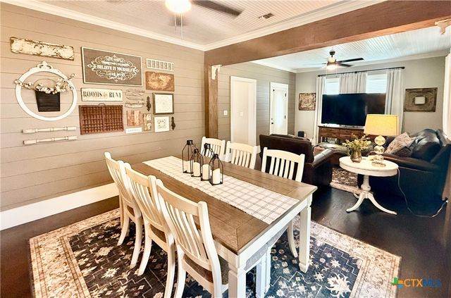 602 N Ridge Street, Hallettsville, TX 77964
