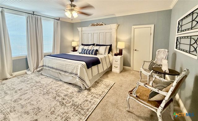 602 N Ridge Street, Hallettsville, TX 77964
