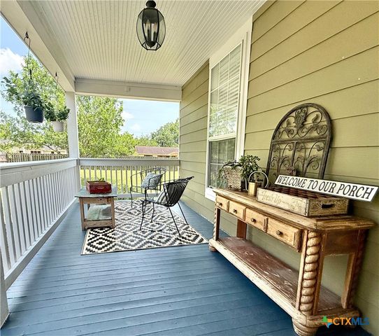 602 N Ridge Street, Hallettsville, TX 77964