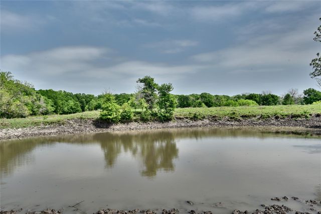 3521 Bryant Road, Schulenburg, TX 78956