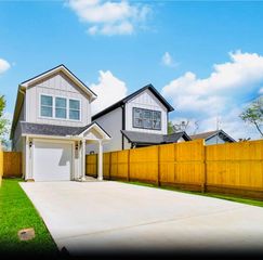 335 Todd Street, Tomball, TX 77375