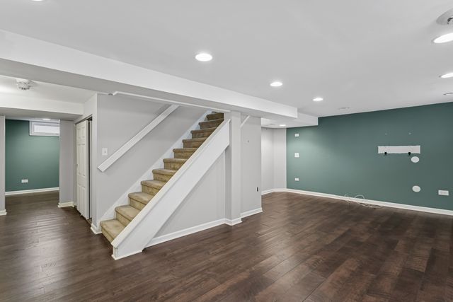 5910 Carol Avenue, Morton Grove, IL 60053