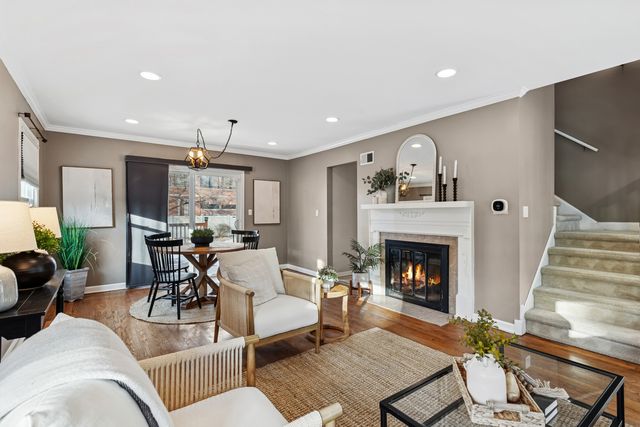 5910 Carol Avenue, Morton Grove, IL 60053