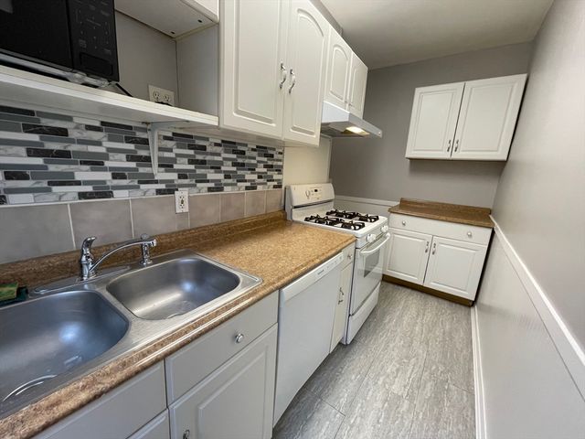 46 Lane Street 1, Lowell, MA 01854