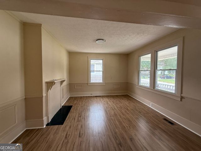 211 Snyder Avenue, Elberton, GA 30635